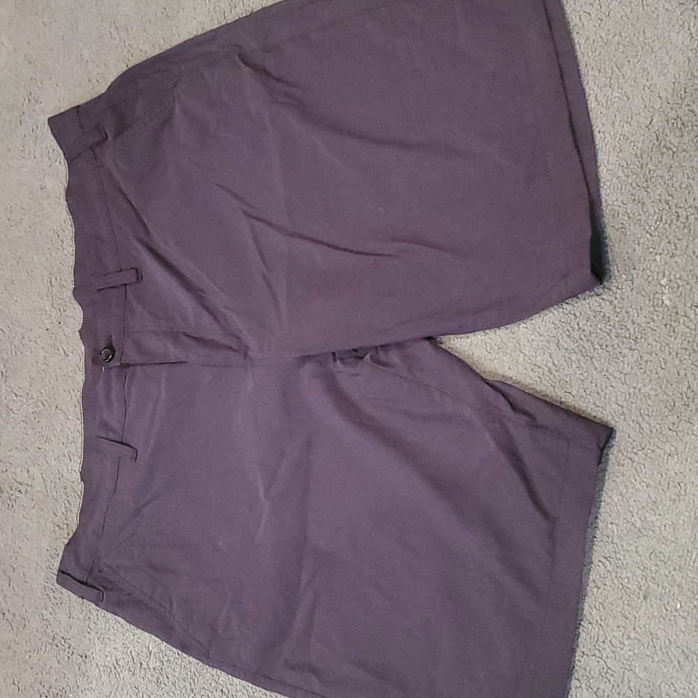 Men's size 40 blue Eddie Bauer men's shorts